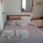 Fotini Aparthotel Kamena Vourla