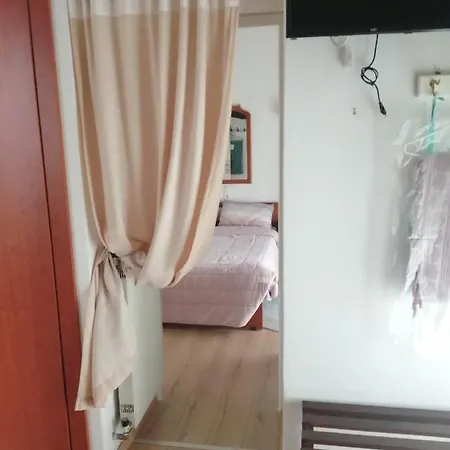Fotini Aparthotel 2*