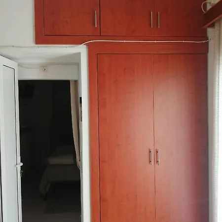Ξενοδοχείο με διαμερίσματα φωτεινή