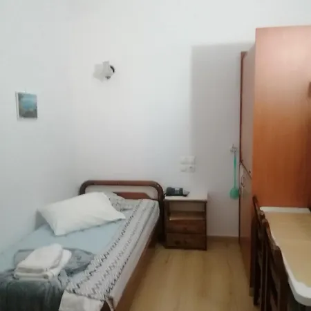Ξενοδοχείο με διαμερίσματα φωτεινή 2*