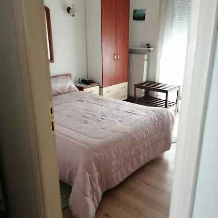 Fotini Aparthotel 2*