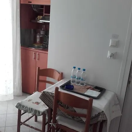 Aparthotel Fotini Kamena Vourla