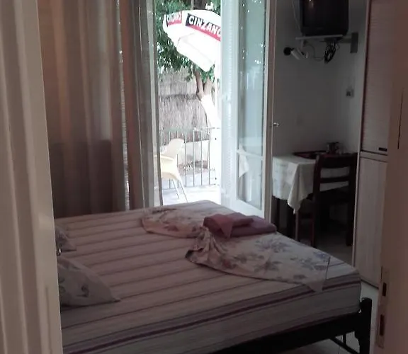 Apartahotel Fotini Kamena Vourla